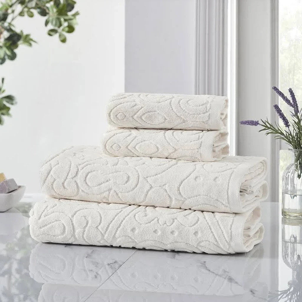 Luxury Towels image 8
